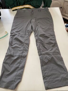 Columbia Omni shield gray hiking pants size 14